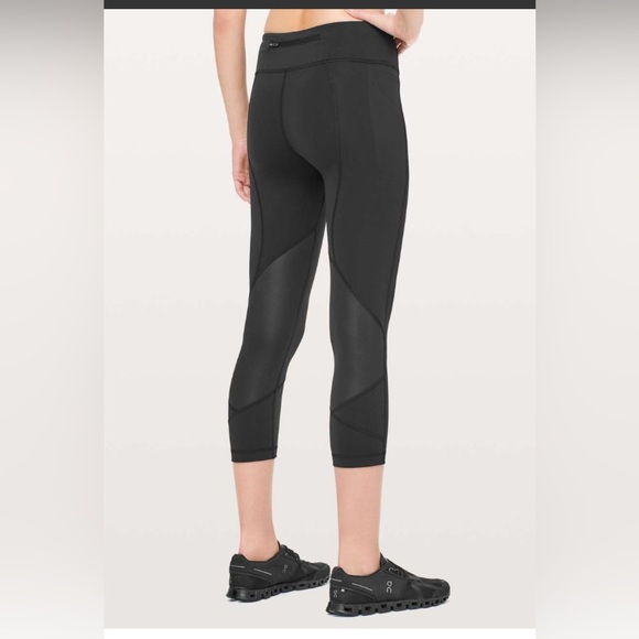 Lululemon Pace Rival Crop Full-On Luxtreme 22” Black , size 6 - Picture 11 of 11
